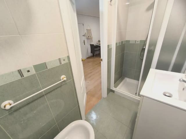 2 soverom Leilighet til leie i Alcoy / Alcoi - € 590 (Ref: 10086450)