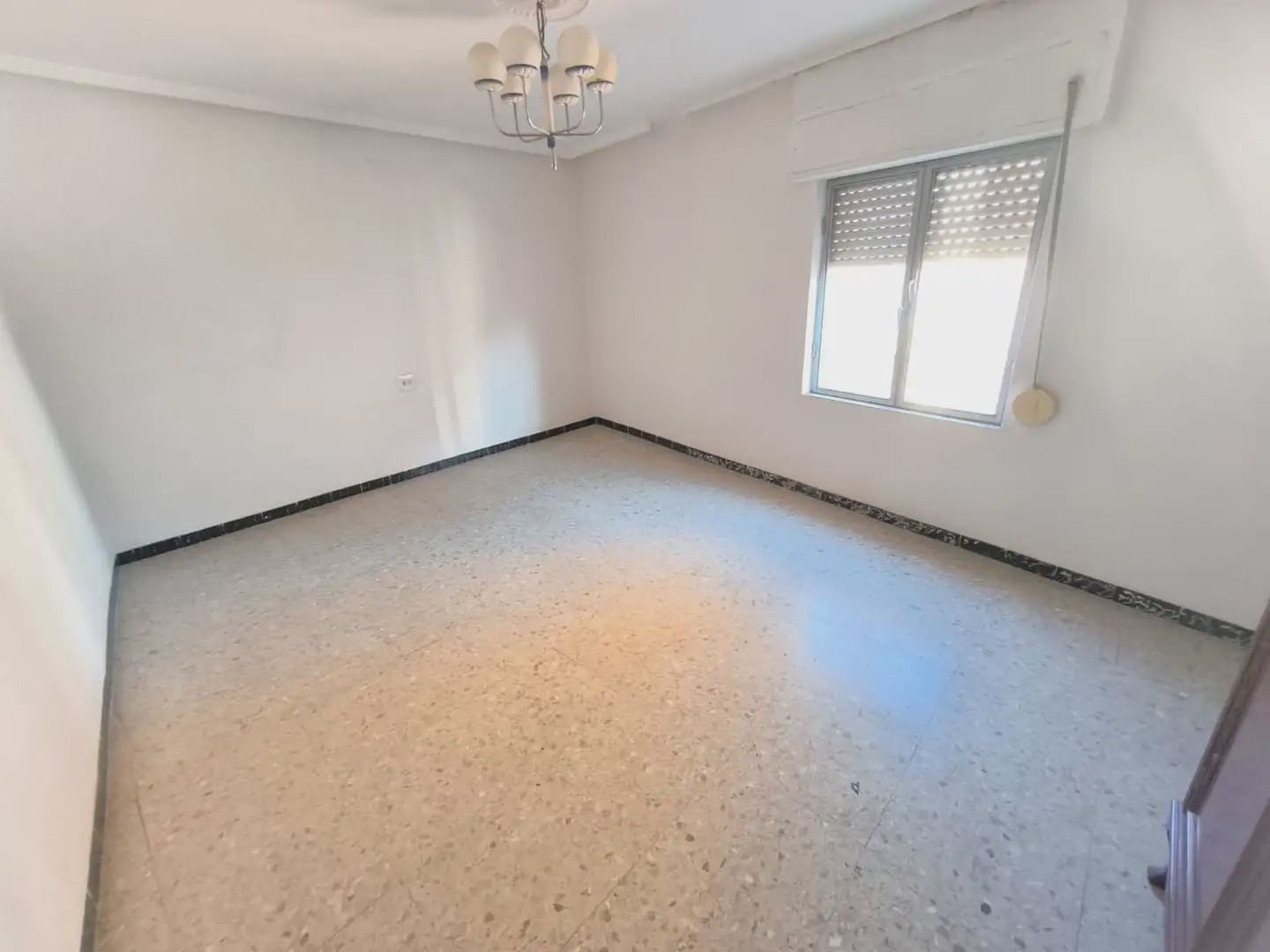 4 soveværelse Rækkehus til salg i Cocentaina - € 80.000 (Ref: 10086451)