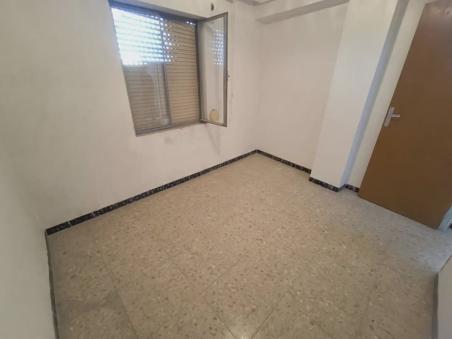 4 soveværelse Rækkehus til salg i Cocentaina - € 80.000 (Ref: 10086451)