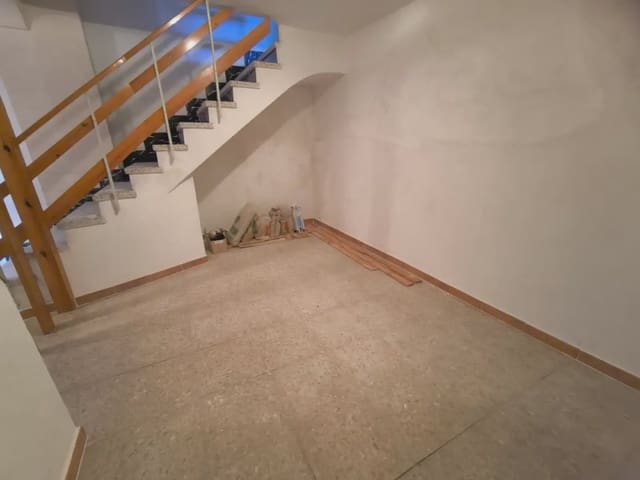 4 soveværelse Rækkehus til salg i Cocentaina - € 80.000 (Ref: 10086451)