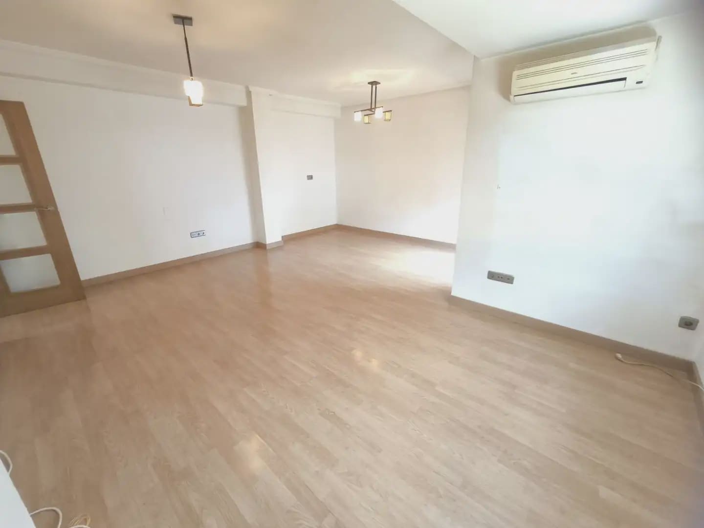 3 soverom Leilighet til leie i Alcoy / Alcoi - € 650 (Ref: 10086461)