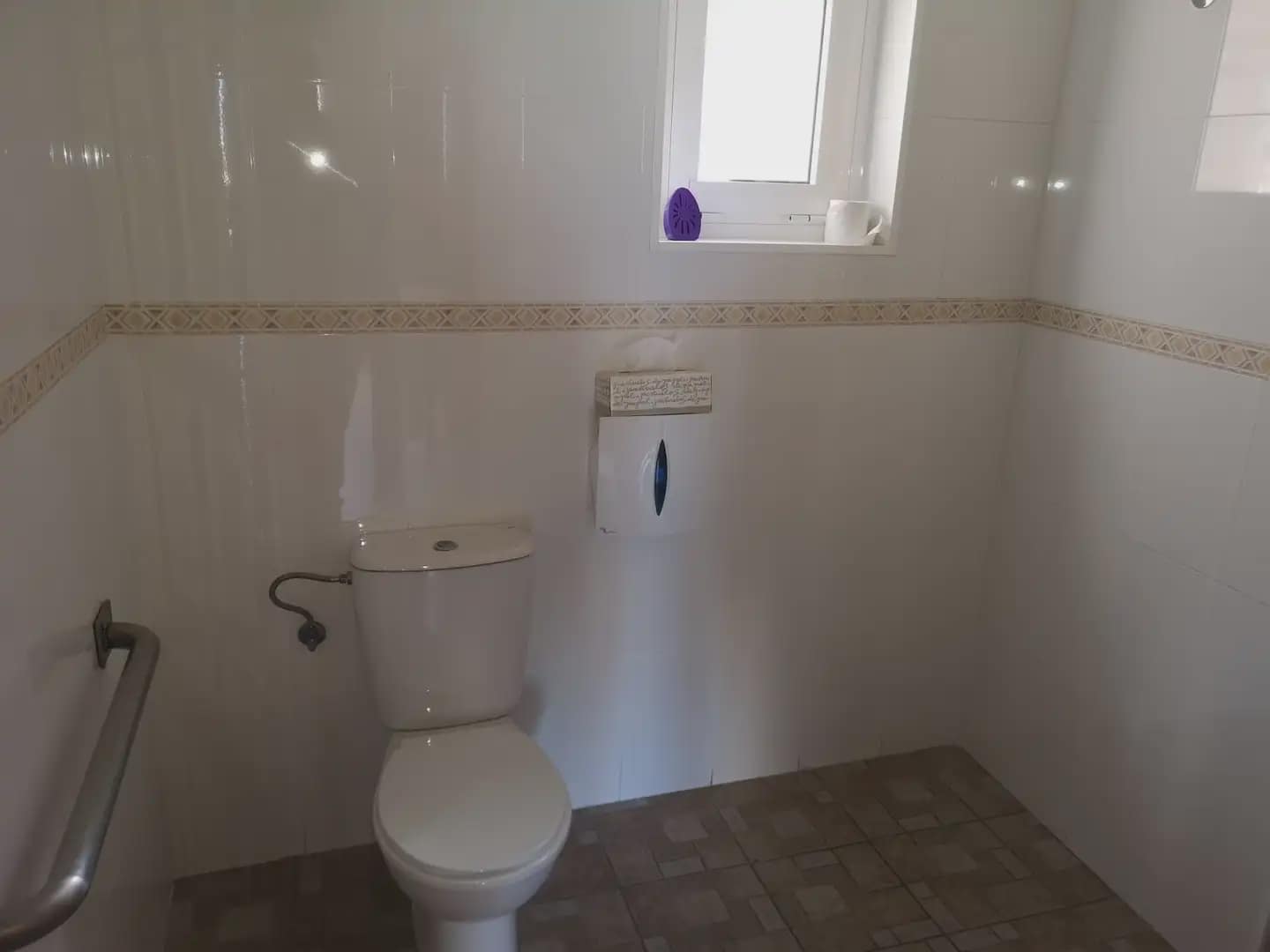 Kaupallinen myytävänä paikassa Alcoy / Alcoi - 48 000 € (Ref: 10086470)