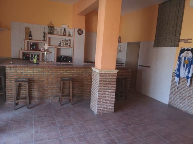 Kaupallinen myytävänä paikassa Alcoy / Alcoi - 48 000 € (Ref: 10086470)