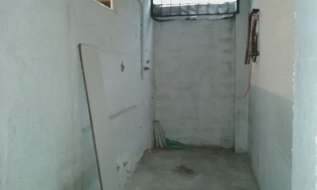 Commercieel te huur in Alcoy / Alcoi - € 500 (Ref: 10086474)