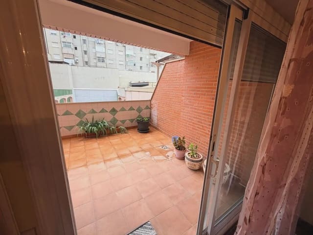 3 bedroom Flat for sale in Alcoy / Alcoi - € 165,000 (Ref: 10086476)