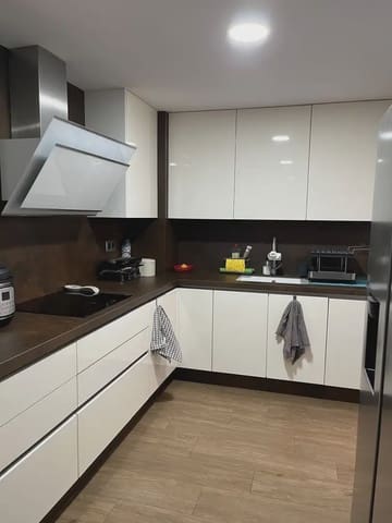 Piso de 4 habitaciones en Alcoy / Alcoi en venta - 265.000 € (Ref: 10086477)