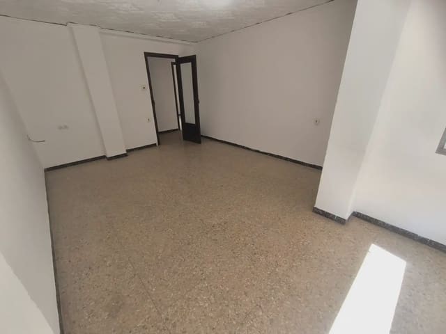 4 quarto Apartamento para venda em Alcoy / Alcoi - 90 000 € (Ref: 10094924)