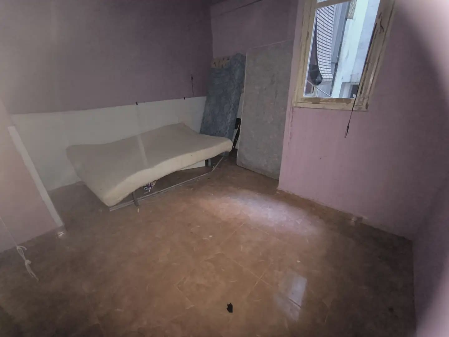 4 bedroom Flat for sale in Alcoy / Alcoi - € 76,000 (Ref: 10101430)