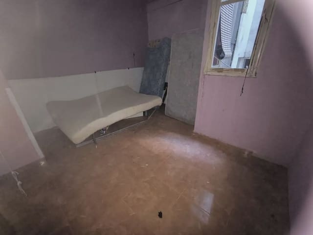 4 bedroom Flat for sale in Alcoy / Alcoi - € 76,000 (Ref: 10101430)