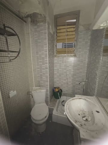 4 bedroom Flat for sale in Alcoy / Alcoi - € 76,000 (Ref: 10101430)