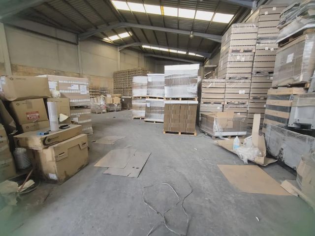 Kommersiell att hyra i Alcoy / Alcoi - 2 000 € (Ref: 10124710)