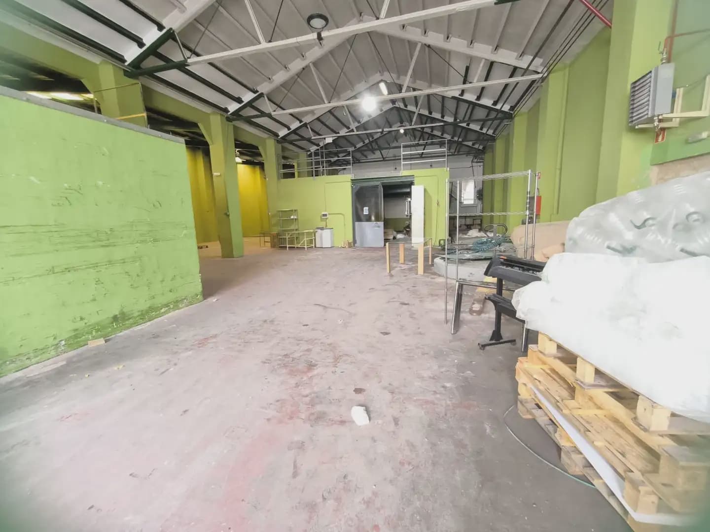 Local Comercial en Alcoy / Alcoi en alquiler - 2.000 € (Ref: 10124711)