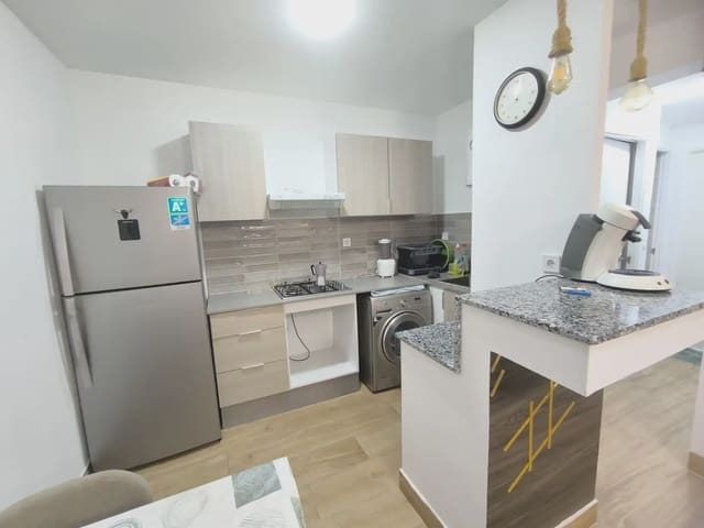 3 soveværelse Lejlighed til salg i Alcoy / Alcoi - € 85.000 (Ref: 10136359)