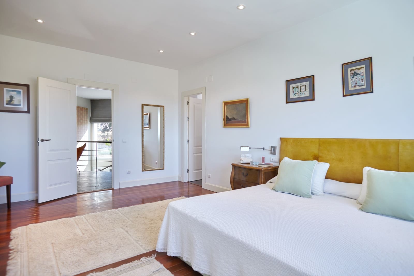 5 bedroom Villa for sale in La Carolina with pool garage - € 1,150,000 (Ref: 10106481)