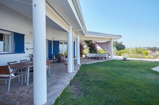5 Zimmer Villa zu verkaufen in La Carolina mit Pool Garage - 1.150.000 € (Ref: 10106481)