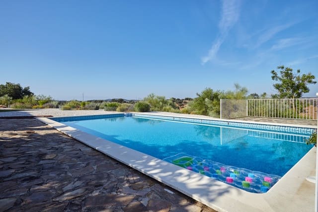 5 Zimmer Villa zu verkaufen in La Carolina mit Pool Garage - 1.150.000 € (Ref: 10106481)