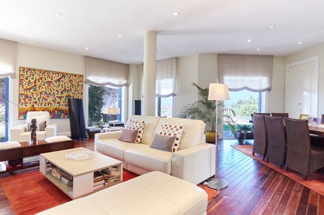 5 Zimmer Villa zu verkaufen in La Carolina mit Pool Garage - 1.150.000 € (Ref: 10106481)