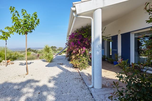 5 Zimmer Villa zu verkaufen in La Carolina mit Pool Garage - 1.150.000 € (Ref: 10106481)