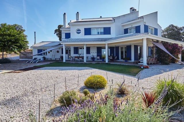 5 Zimmer Villa zu verkaufen in La Carolina mit Pool Garage - 1.150.000 € (Ref: 10106481)