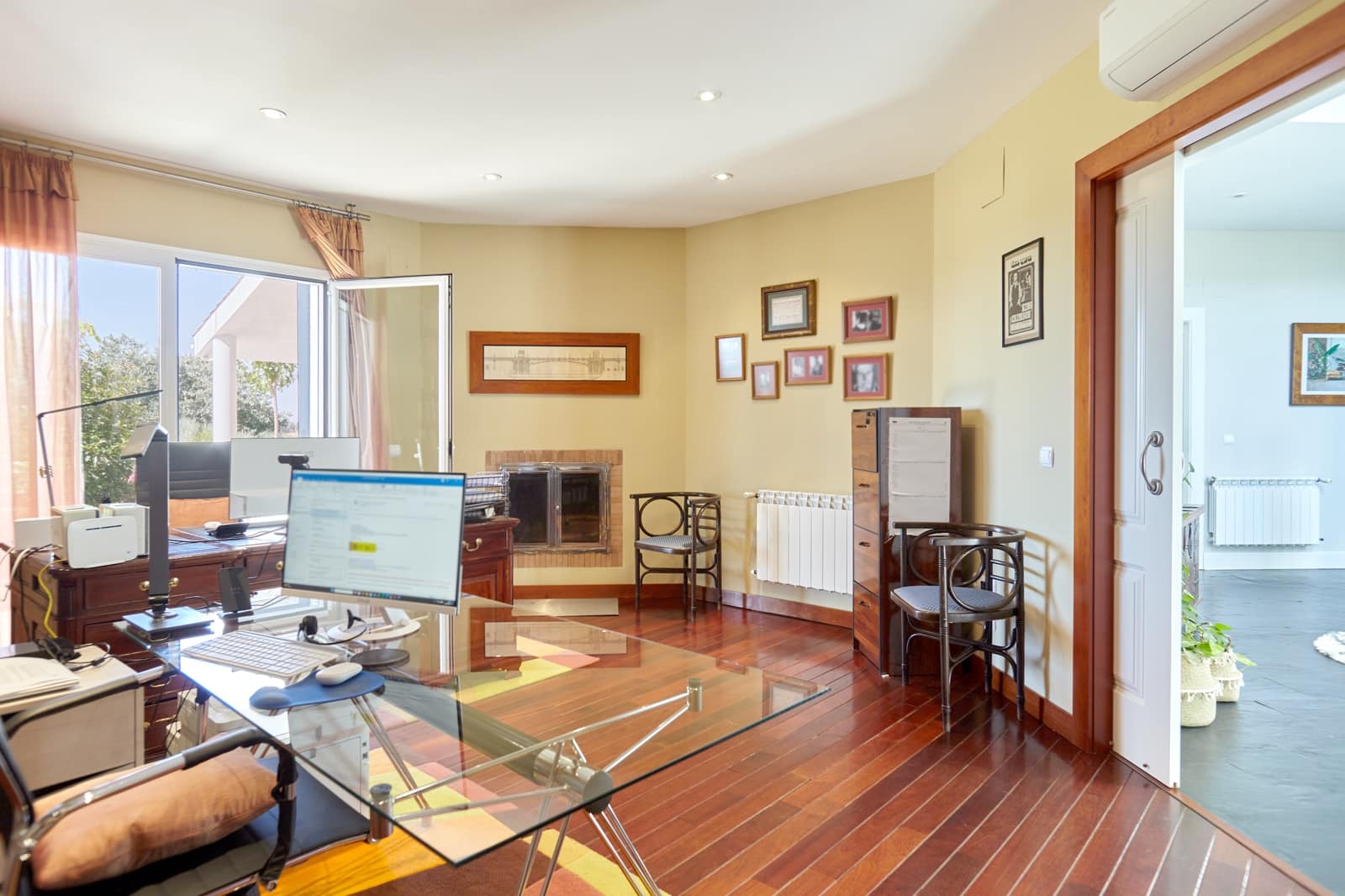 5 bedroom Villa for sale in La Carolina with pool garage - € 1,150,000 (Ref: 10106481)