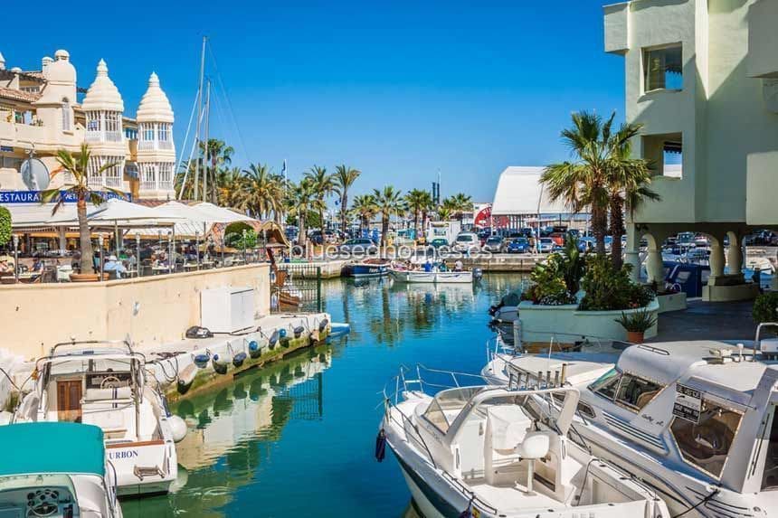 Yksiö myytävänä paikassa Benalmadena Costa mukana uima-altaan - 209 000 € (Ref: 10130244)