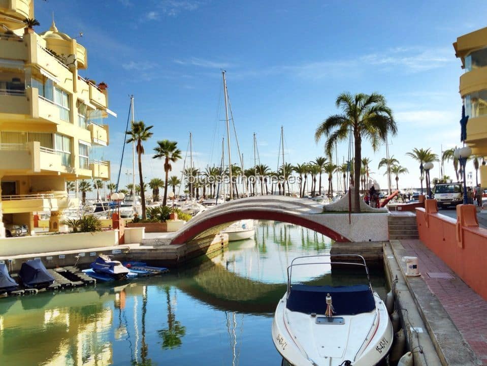 Yksiö myytävänä paikassa Benalmadena Costa mukana uima-altaan - 209 000 € (Ref: 10130244)