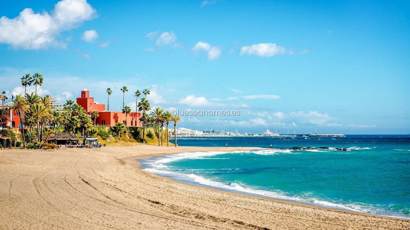 Yksiö myytävänä paikassa Benalmadena Costa mukana uima-altaan - 209 000 € (Ref: 10130244)