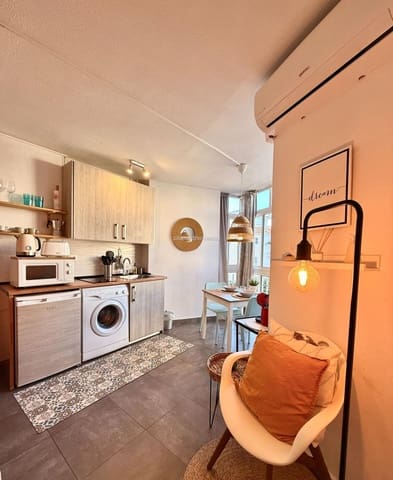 Estudio en Benalmadena Costa, Benalmádena en venta con piscina - 209.000 € (Ref: 10130244)