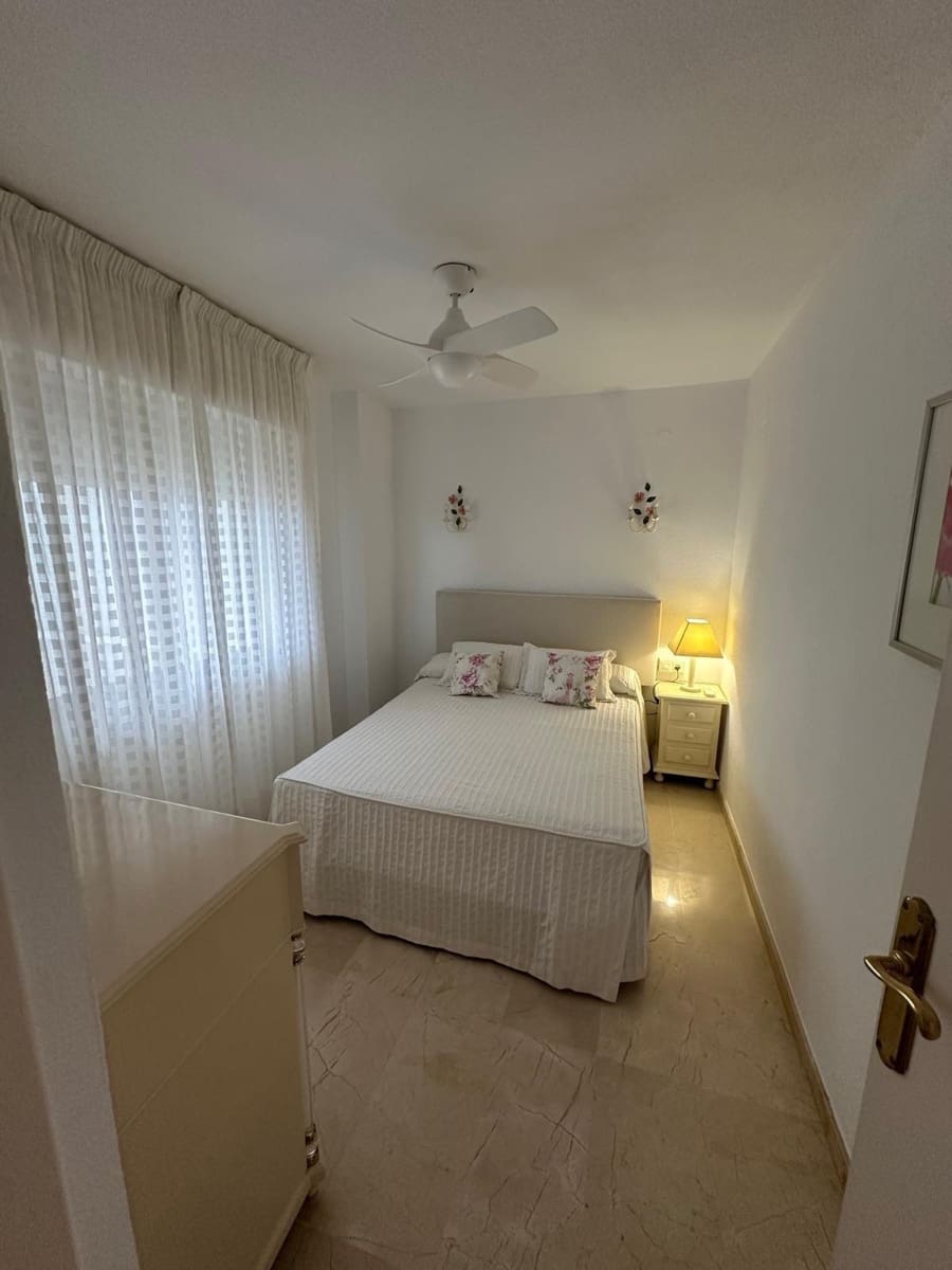 3 bedroom Flat for rent in Fuengirola with pool - € 2,100 (Ref: 10130252)
