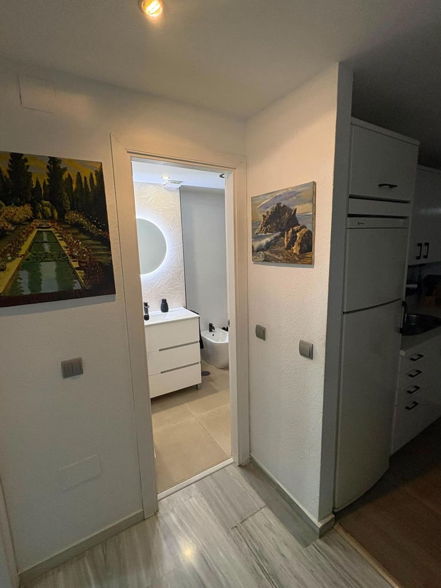 1 bedroom Flat for rent in Torremolinos - € 1,200 (Ref: 10130254)