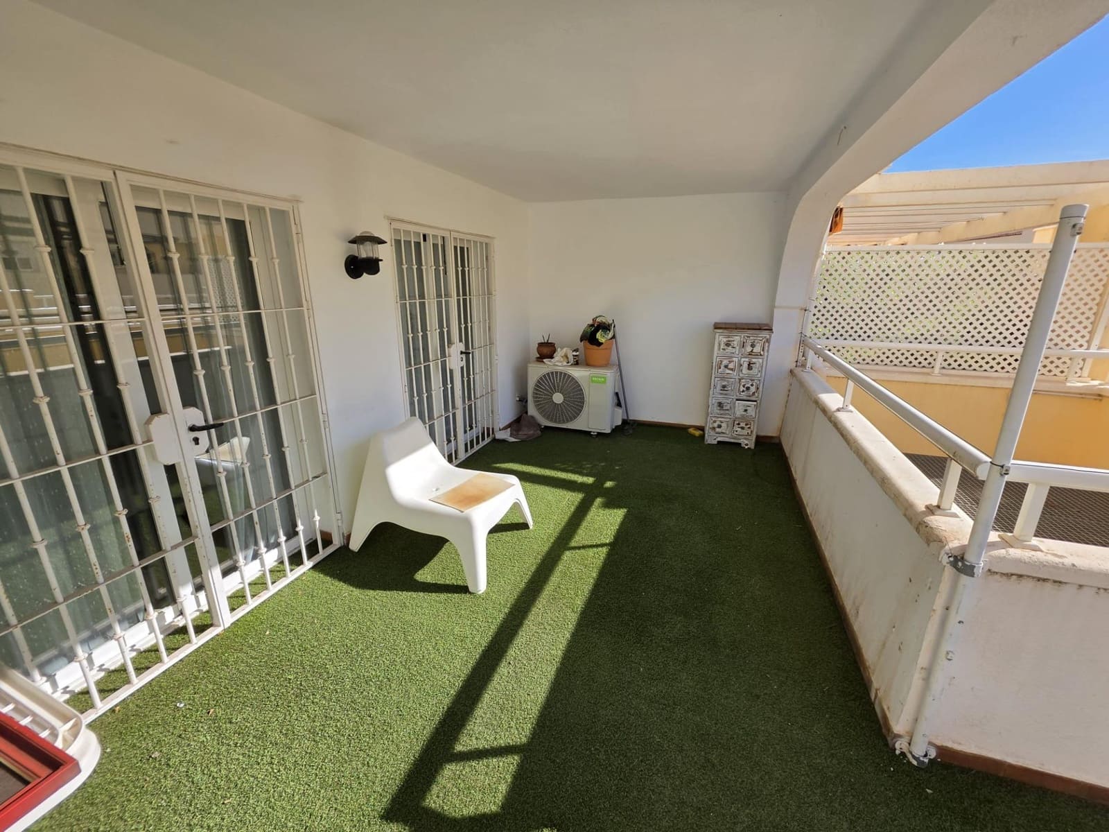2 bedroom Flat for sale in Torrequebrada with pool garage - € 312,000 (Ref: 10130255)