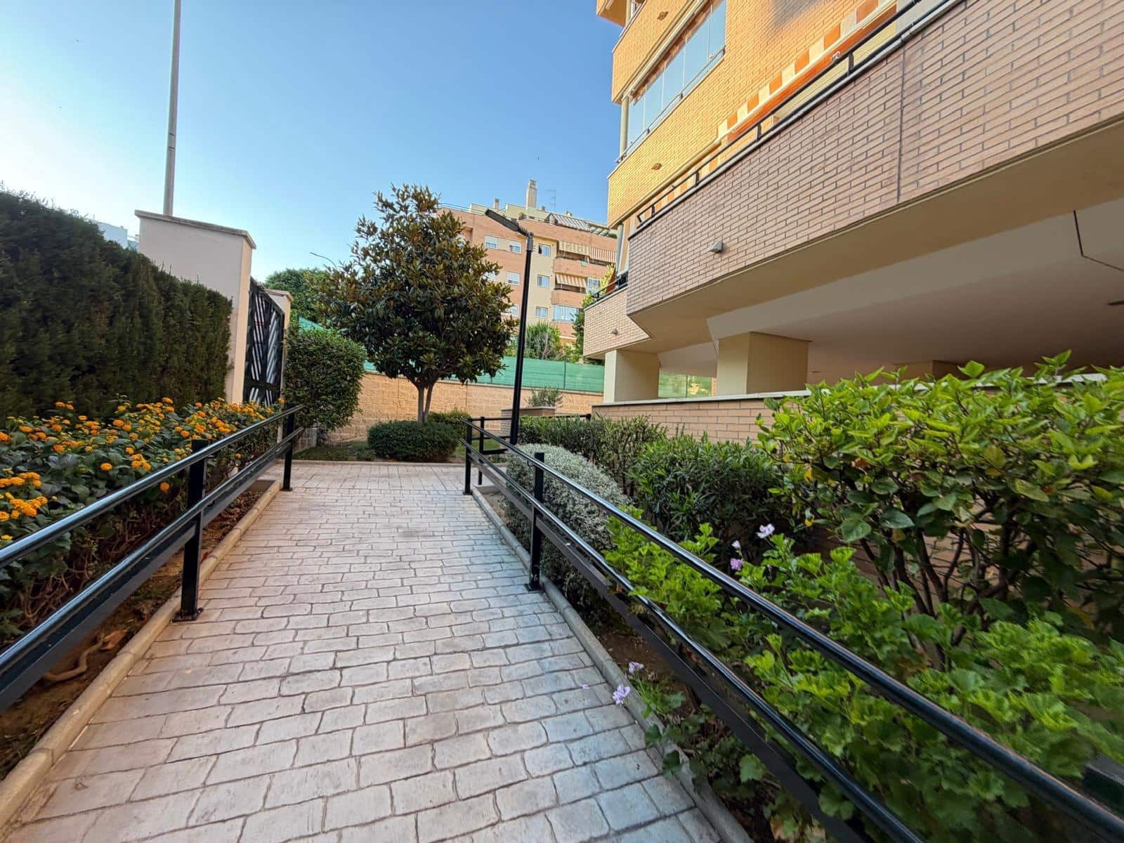 3 bedroom Apartment for sale in Torremolinos with pool garage - € 500,000 (Ref: 10130256)