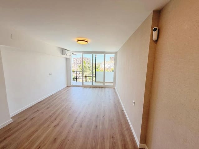 2 bedroom Flat for sale in Benalmádena with pool - € 318,000 (Ref: 10130258)