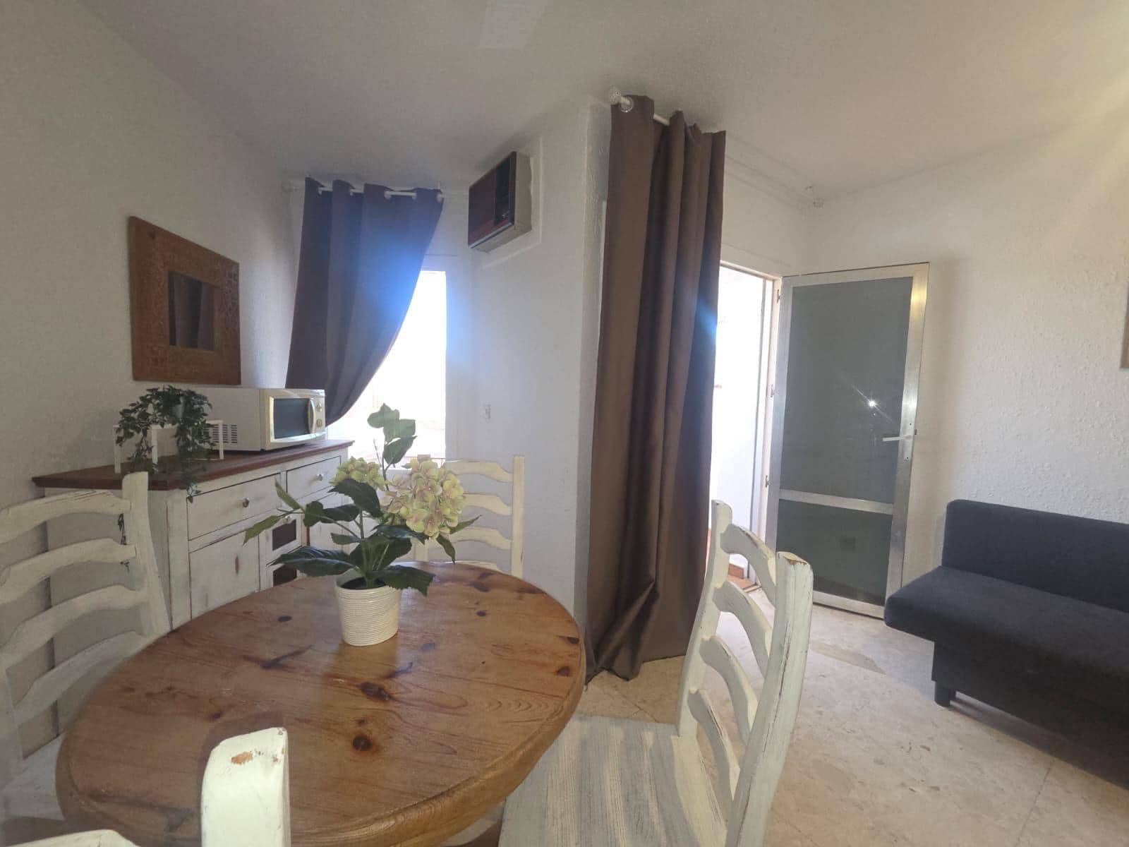 1 makuuhuone Asunto vuokrattavana paikassa Sitio de Calahonda mukana uima-altaan - 1 100 € (Ref: 10136288)