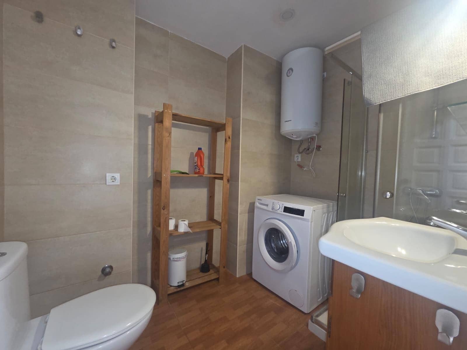1 makuuhuone Asunto vuokrattavana paikassa Sitio de Calahonda mukana uima-altaan - 1 100 € (Ref: 10136288)