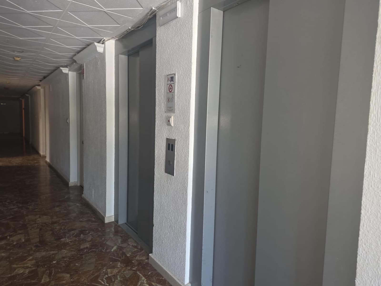 1 makuuhuone Asunto vuokrattavana paikassa Sitio de Calahonda mukana uima-altaan - 1 100 € (Ref: 10136288)