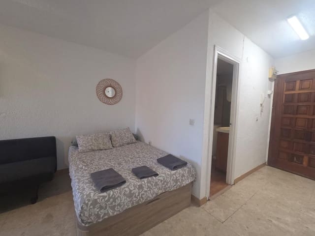 1 makuuhuone Asunto vuokrattavana paikassa Sitio de Calahonda, Mijas mukana uima-altaan - 1 100 € (Ref: 10136288)