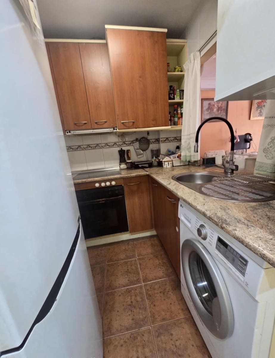 2 soveværelse Lejlighed til salg i Fuengirola med swimmingpool garage - € 299.000 (Ref: 10147324)