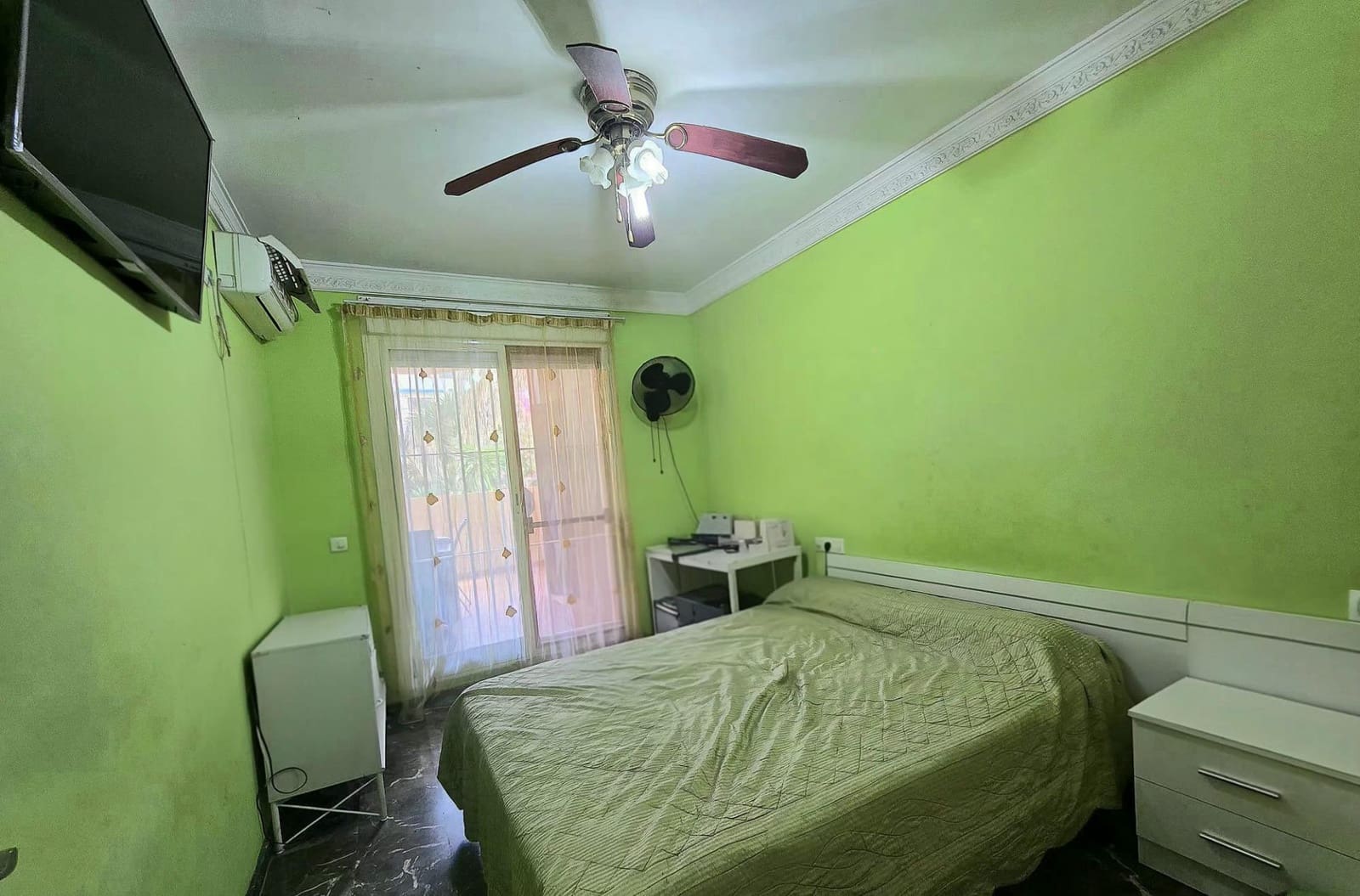 2 soveværelse Lejlighed til salg i Fuengirola med swimmingpool garage - € 299.000 (Ref: 10147324)