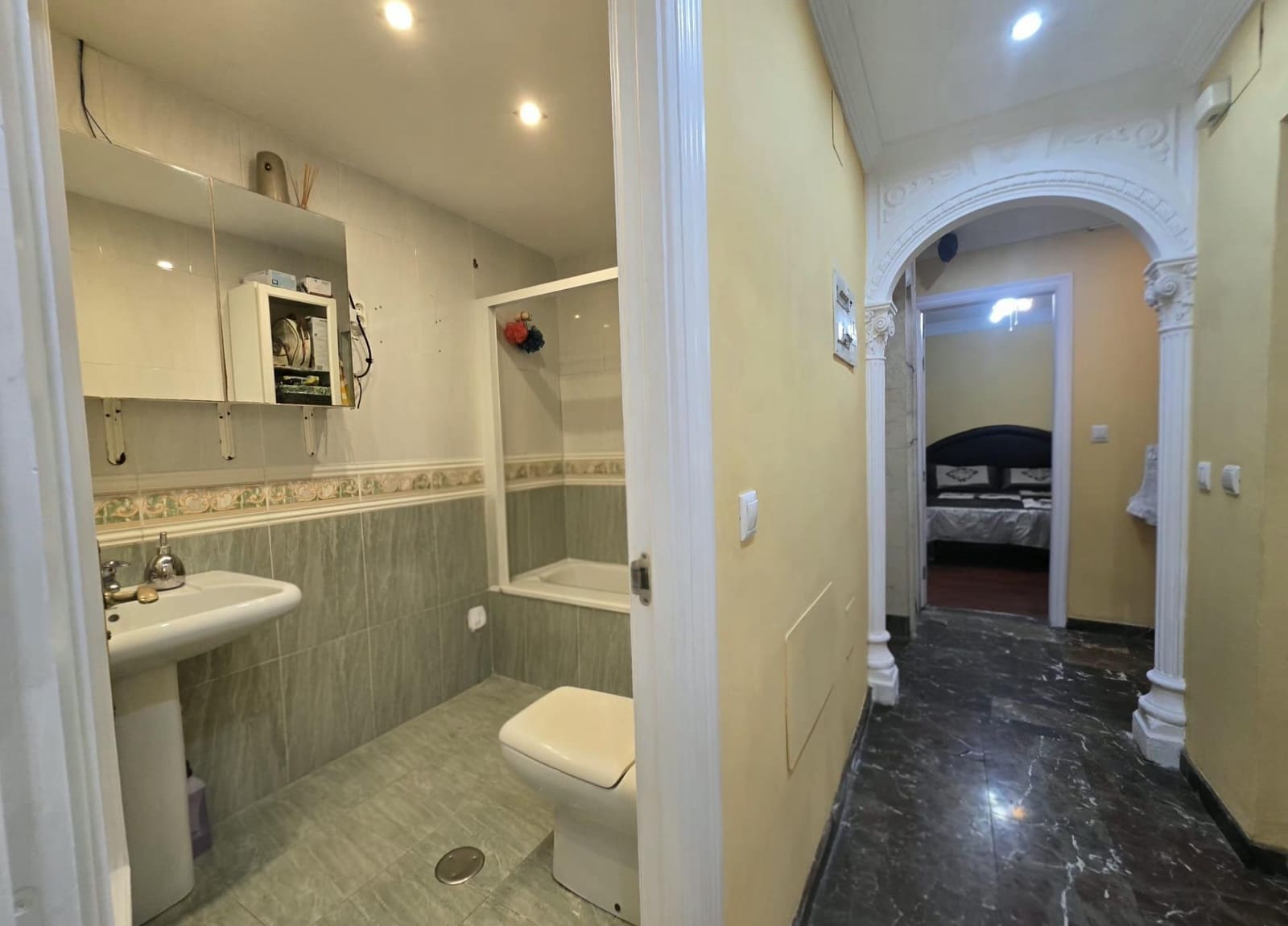 2 soveværelse Lejlighed til salg i Fuengirola med swimmingpool garage - € 299.000 (Ref: 10147324)