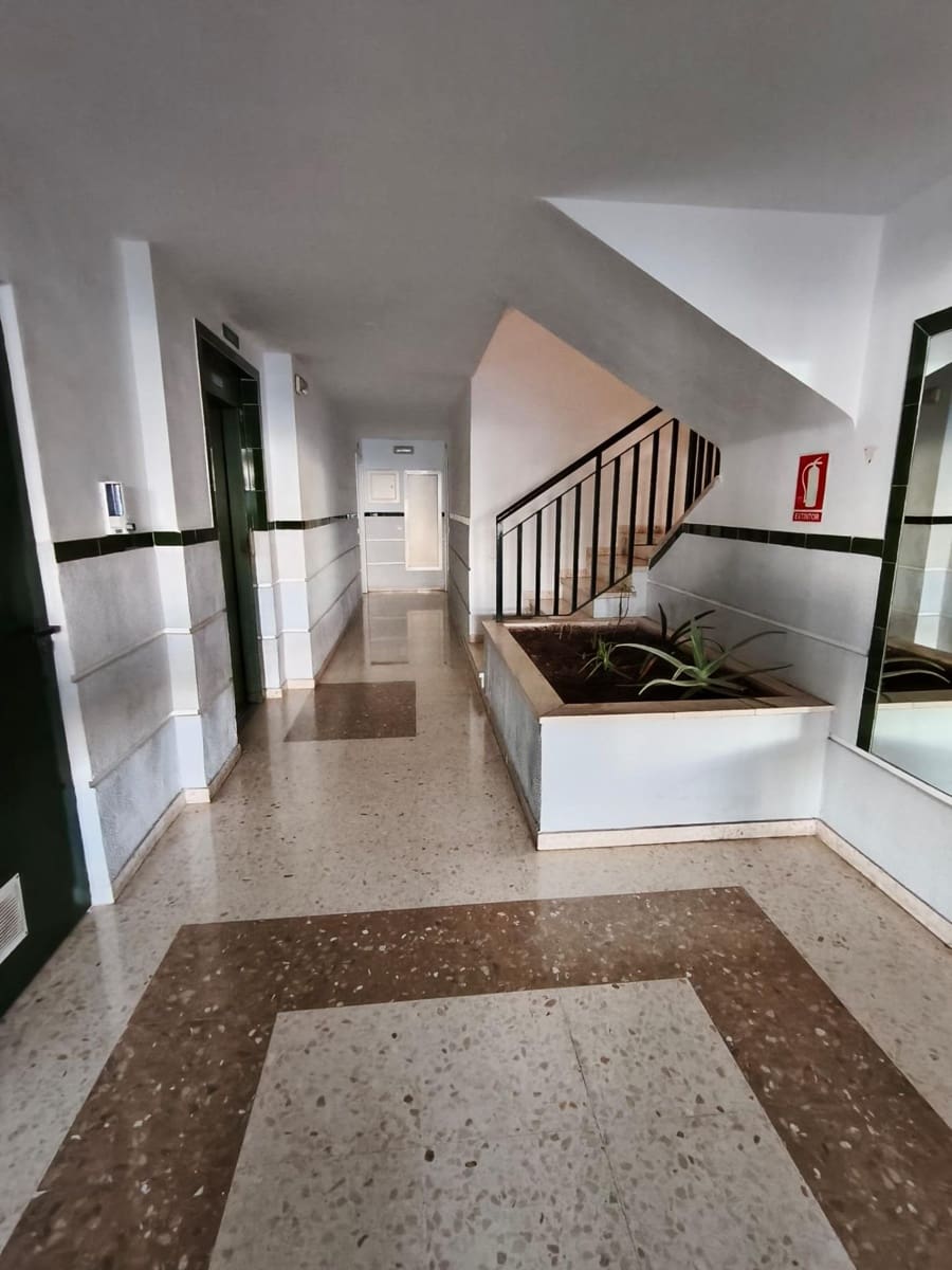 3 soveværelse Lejlighed til salg i Torremolinos med swimmingpool - € 370.000 (Ref: 10148945)