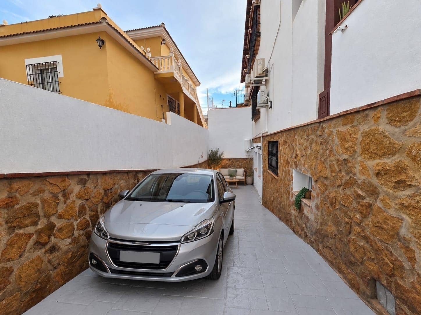 2 soveværelse Lejlighed til leje i Malaga by med garage - € 1.200 (Ref: 10168701)