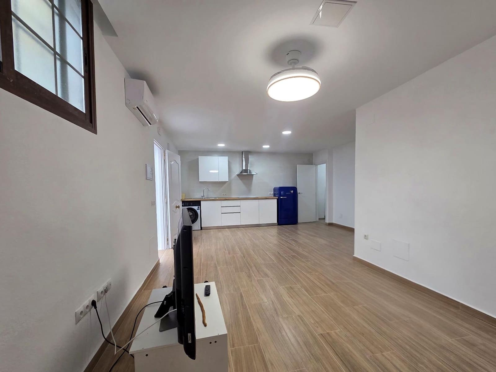 2 soveværelse Lejlighed til leje i Malaga by med garage - € 1.200 (Ref: 10168701)