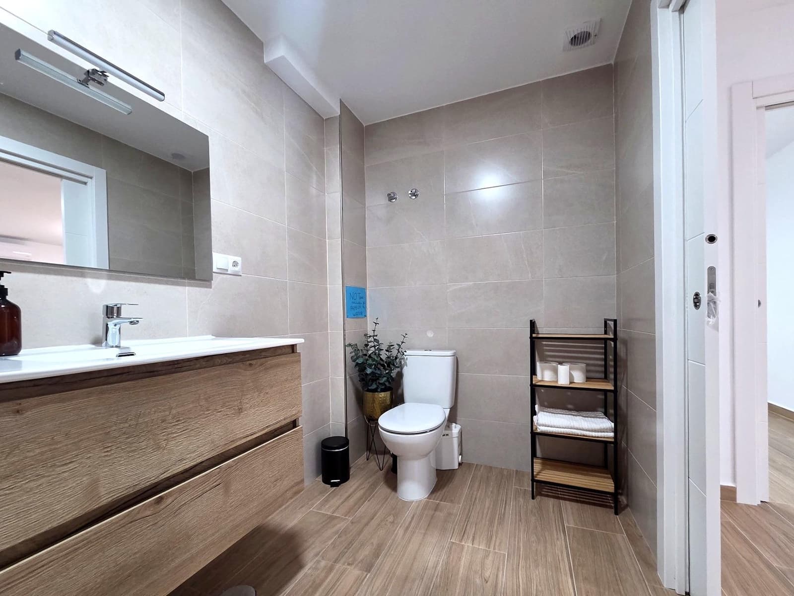 2 soveværelse Lejlighed til leje i Malaga by med garage - € 1.200 (Ref: 10168701)