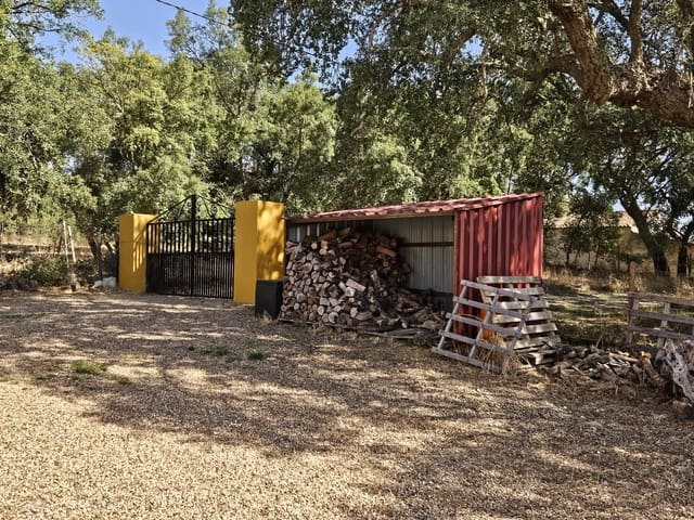3 Zimmer Finca/Landgut zu verkaufen in La Codosera mit Pool Garage - 150.000 € (Ref: 10090979)