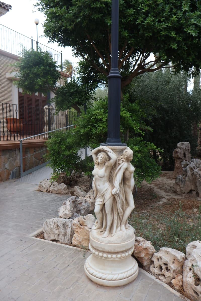 5 bedroom Villa for sale in Murcia city with garage - € 3,400,000 (Ref: 10085332)