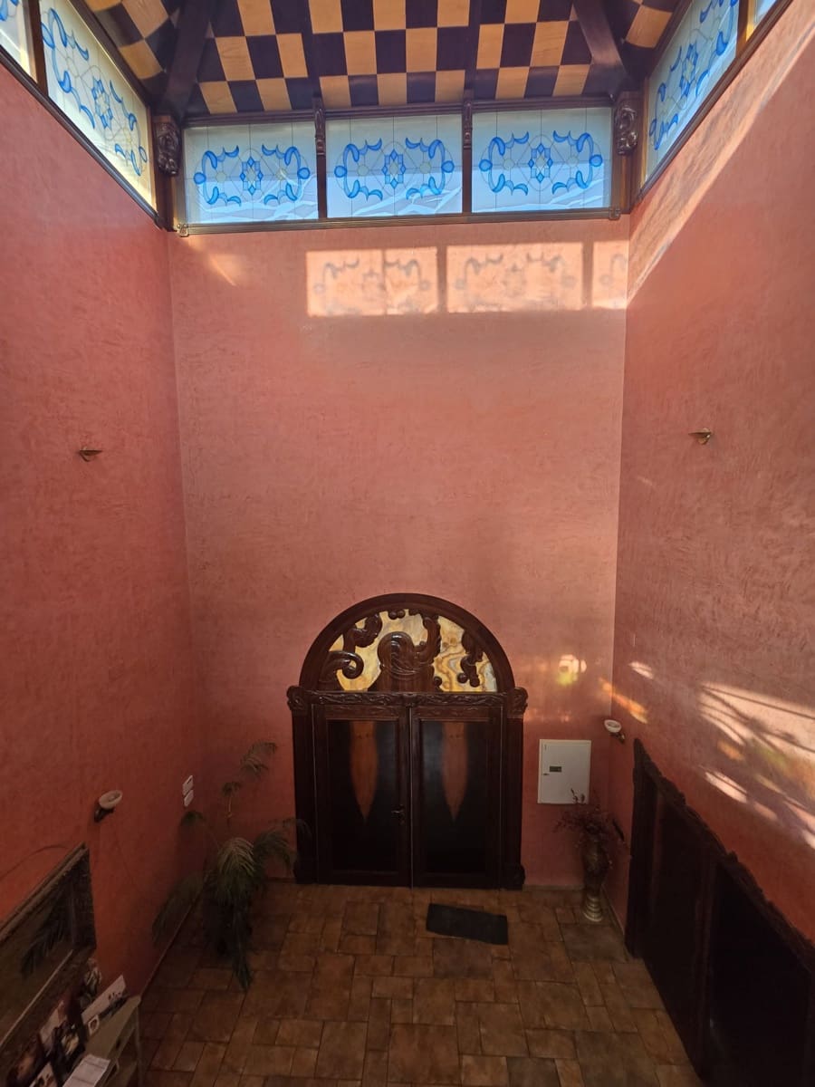 5 bedroom Villa for sale in Murcia city with garage - € 3,400,000 (Ref: 10085332)