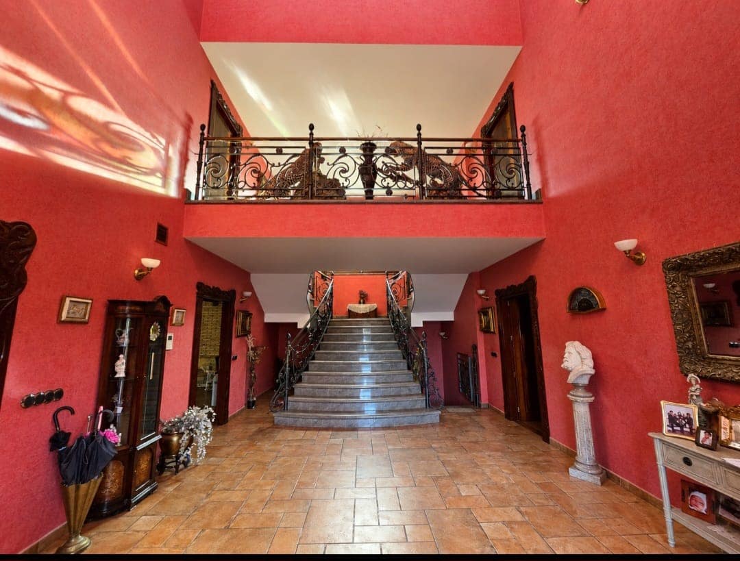 5 bedroom Villa for sale in Murcia city with garage - € 3,400,000 (Ref: 10085332)