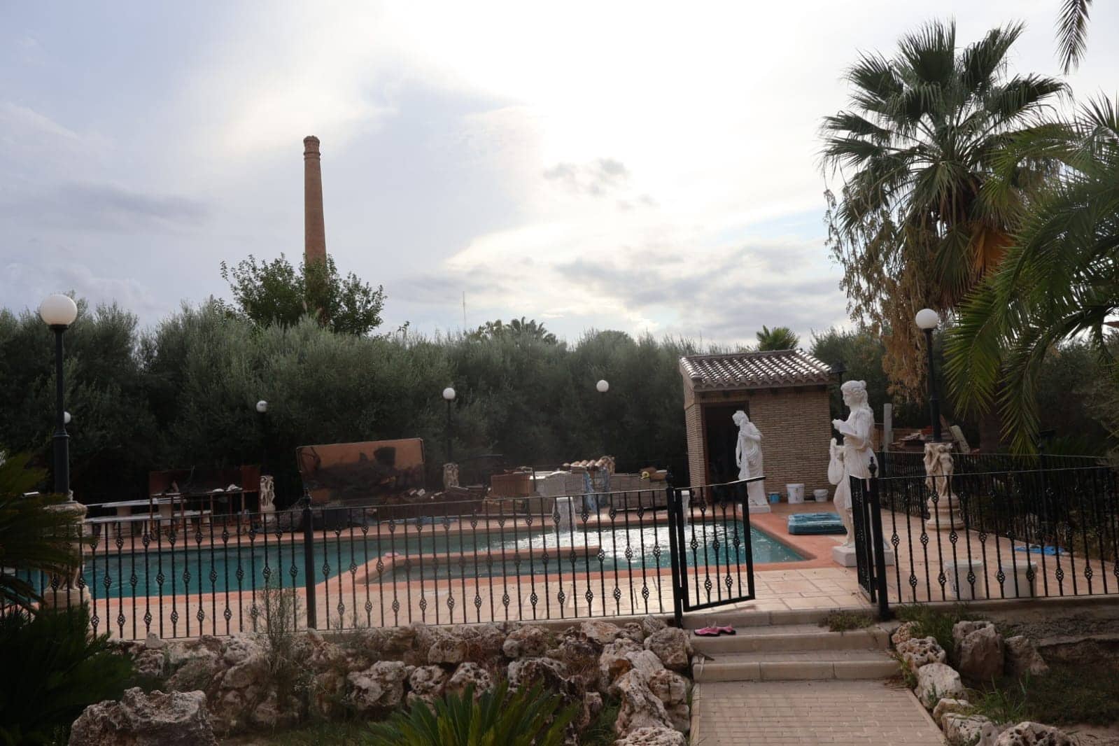 5 bedroom Villa for sale in Murcia city with garage - € 3,400,000 (Ref: 10085332)