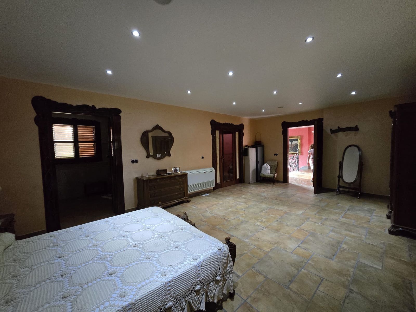 5 bedroom Villa for sale in Murcia city with garage - € 3,400,000 (Ref: 10085332)